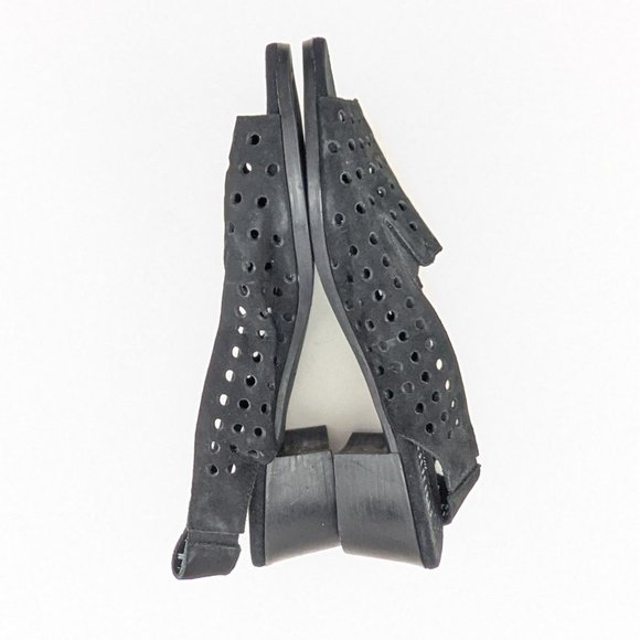NEW Munroe Mickee Black Perforated Nubuck Sandal - Picture 7 of 7